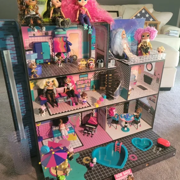 LOL Surprise OMG House Real Wood Dollhouse With 85+ Surprises for